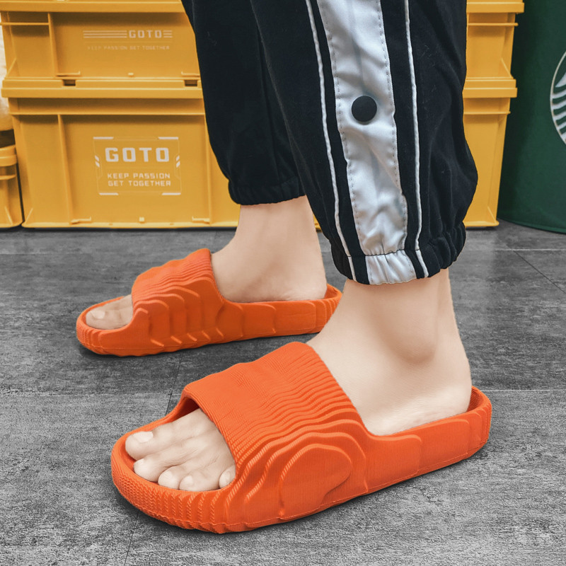 Унисекс летни вълнообразни пързалки YZY Slip On Дишащи водни плажни сандали Леки летни Yeez чехли Плюс размер 33-46