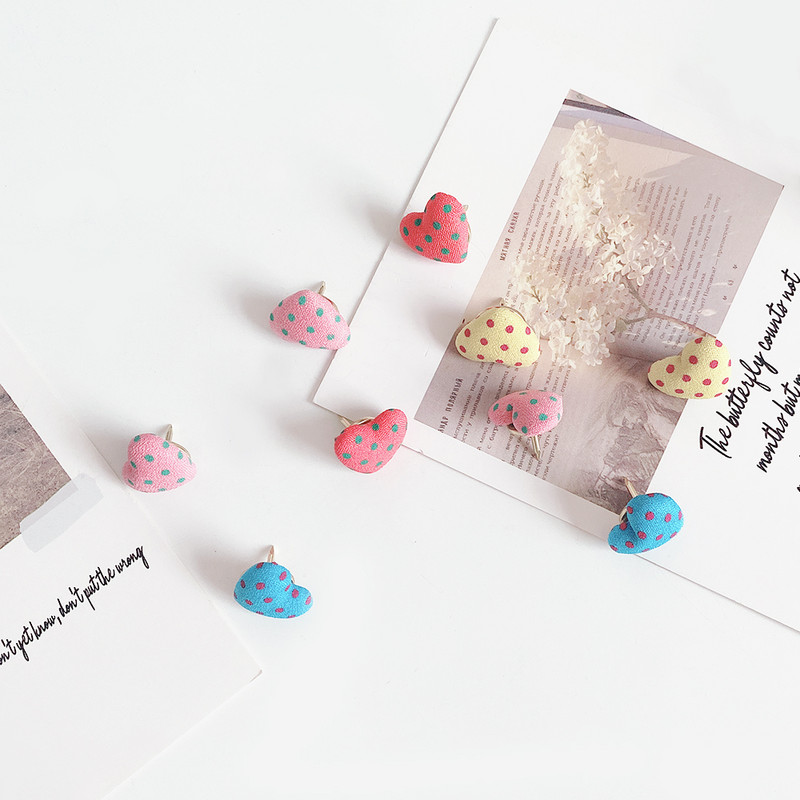 30 komada u obliku srca Push Pin Slatke ukrasne palčeve Photo Memo Bilješke Igle za crtanje Višenamjenski alat Pushpin Plutena ploča