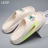 Нови чехли Мъжки модни летни плажни мързеливи външни ежедневни мъжки желе чехли Вътрешна къща Двойка плоски мъжки обувки с дупка на платформа