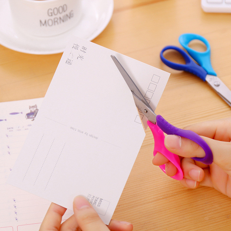 1 бр. Детски карикатурни безопасни ножици с кръгла глава с пластмасови Направи си сам ръчно изрязани от хартия дизайнерски канцеларски материали за детска градина