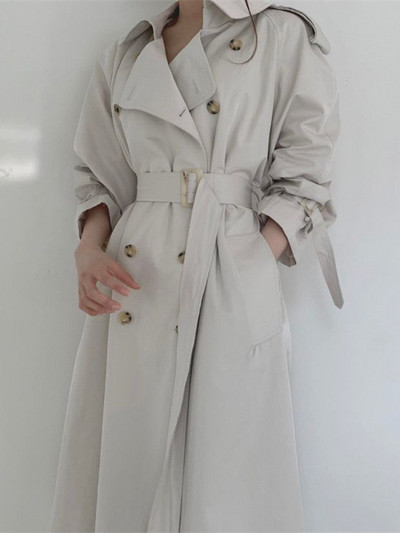 Темпераментно палто в английски стил Дамско корейско модно свободно ветровка с цепка на гърба Дамски тренч със средна дължина с двойно закопчаване