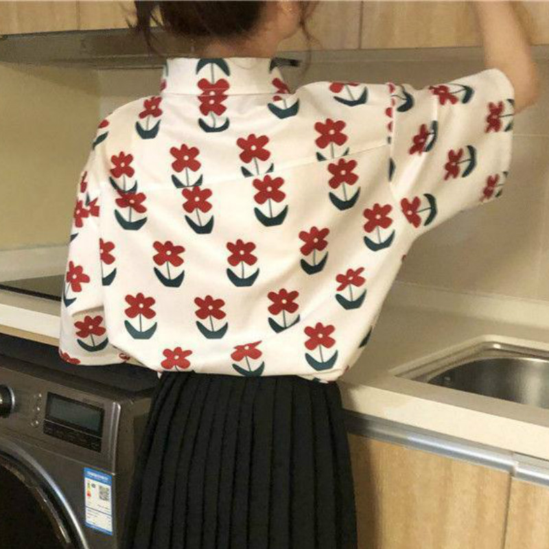 Košulje Žene Trendy Korean Style Chic Nove dame Top Friends Kratkih rukava Ljeto Ins Cvjetni Elegantna ženska bluza Opuštena Harajuku