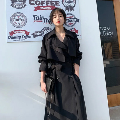 Черна ветровка със средна дължина Дамски тренчкот с колан 2023 Пролет Есен Горно облекло Ново корейско двуредно яке Дълго палто
