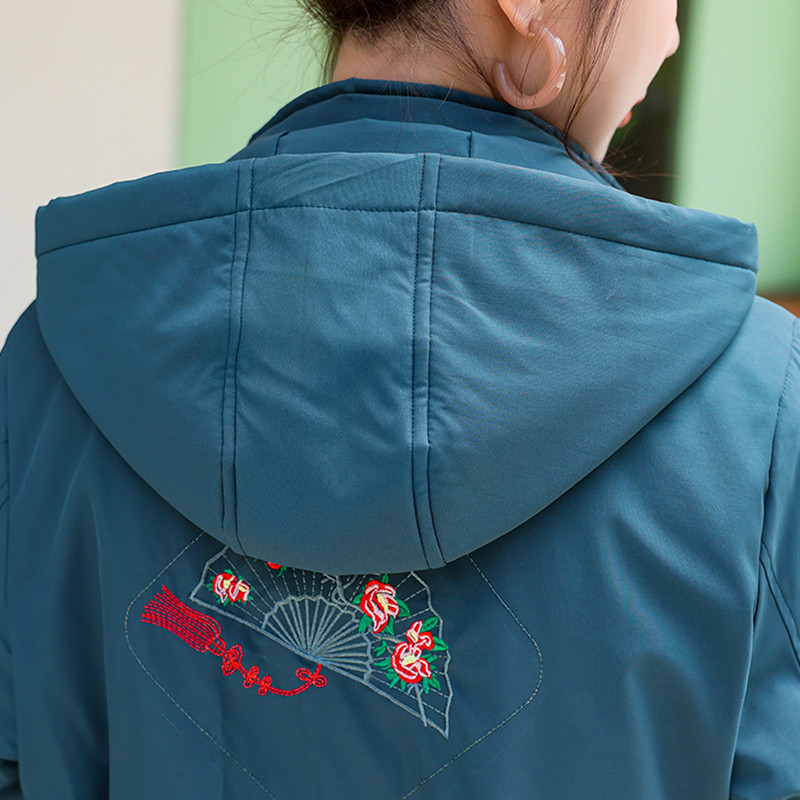 2023 Fashion Thicken Talve kapuutsiga Parka Naiste puuvillane polsterdatud jope tikandiga mantel Naiste puhvis jope soe mantel