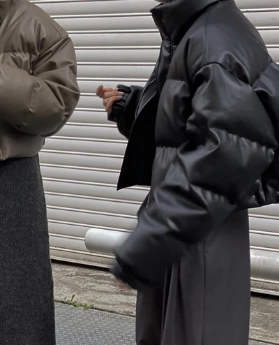 Ženska vintage ležerna modna hip-hop motociklistička jakna od umjetne kože 2023. Jesenska labava zimska jednobojna jakna od umjetne kože dugih rukava