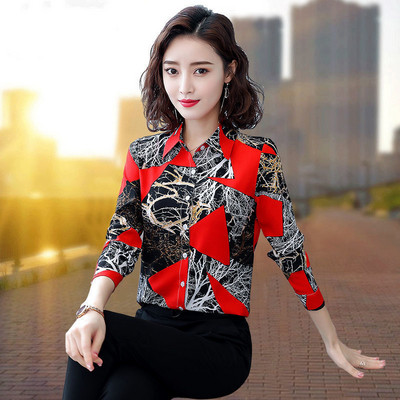 2021. Cvjetna košulja Ženska retro nova slomljena majica Strani stil dugih rukava od šifona Sredovječna majka proljeće