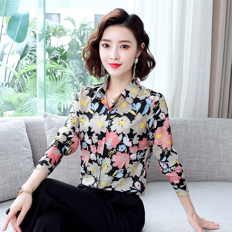 2021. Cvjetna košulja Ženska retro nova slomljena majica Strani stil dugih rukava od šifona Sredovječna majka proljeće