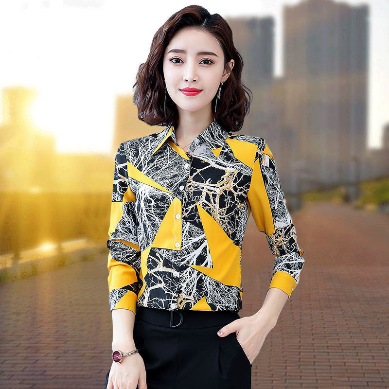 2021. Cvjetna košulja Ženska retro nova slomljena majica Strani stil dugih rukava od šifona Sredovječna majka proljeće