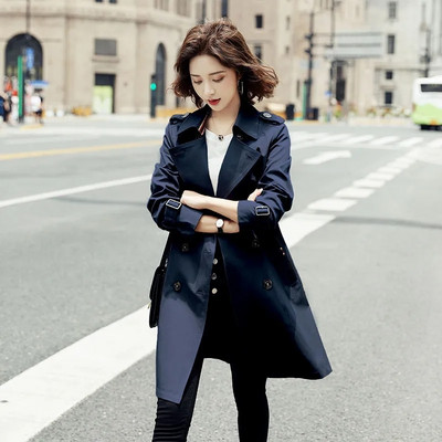 Windbreaker Γυναικείο Harajuku μεσαίου μήκους φθινόπωρο 2023 Νέο δημοφιλές βρετανικό στιλ παλτό σε τάση για χαλαρή ζώνη με διπλό στήθος