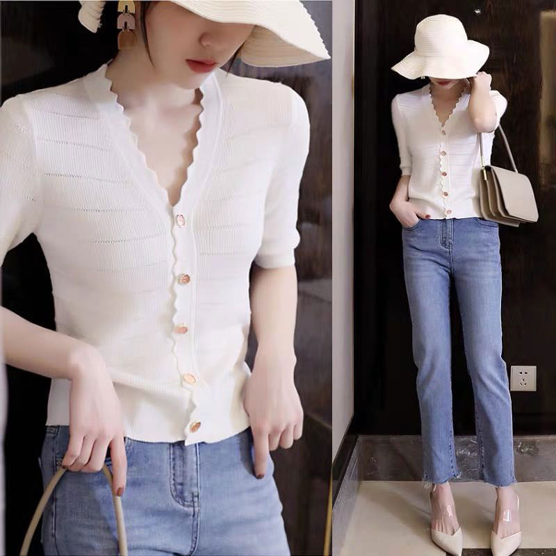 Ljetni korejski modni pleteni kardigan od tanke ledene svile Ženski dio s valovitim rubovima Skraćena pletena majica s V-izrezom, uska jednoredno kopčanje