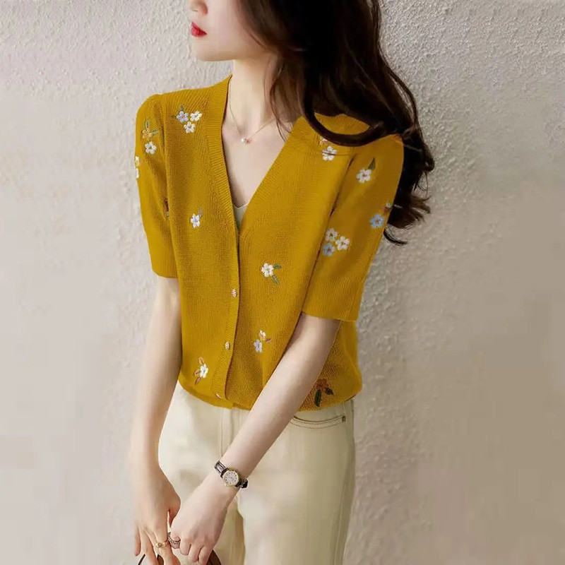 Καλοκαιρινή Νέα Χαλαρή Plus μέγεθος Ζακέτα με V λαιμόκοψη Λεπτή κεντημένη φλοράλ πλεκτή μπλούζα Πράσινη Μικρή φρέσκια casual μόδα κοντομάνικο μπλουζάκι