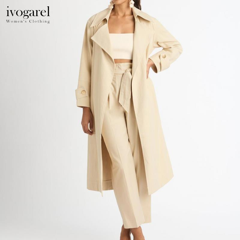 Ivogarel ženski elegantni bostonski opušteni trenč kaput pripijenog i opuštenog stila, zlatni gumbi, džepovi sa bočnim šavovima, samotkana kravata