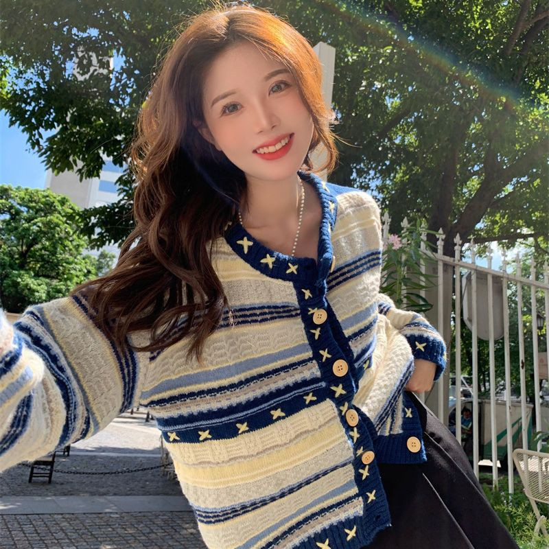 Pleteni kaputi Puloveri s prugama kontrastne boje Vintage visokokvalitetni ženski široki kratki kardigan s O izrezom Elegantan Y2k