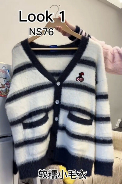 Preppy stiilis kampsunid Sinised triibulised V-kaelusega sügiskootud mantlid naiste Kawaii lahtised Mohari pikkade varrukatega magus kardigan Y2k
