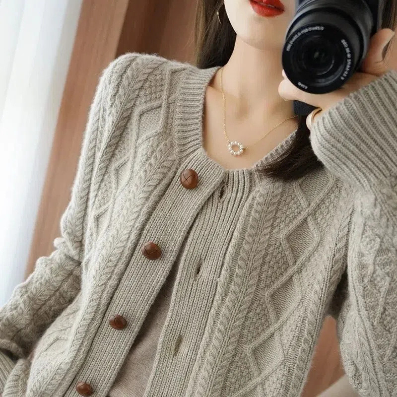 Novi korejski pleteni džemper kardigan za jesen 2022. Ženski jednoprsni džemper dugih rukava Ženski topli opušteni pleteni džemper