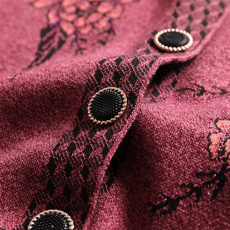 Ženski pulover Sredovječna mama Nosi okrugli izrez Jednoredno kopčanje Pleteni Ženski džepni kardigan Jakna Proljeće Jesen Džemperi Kaput