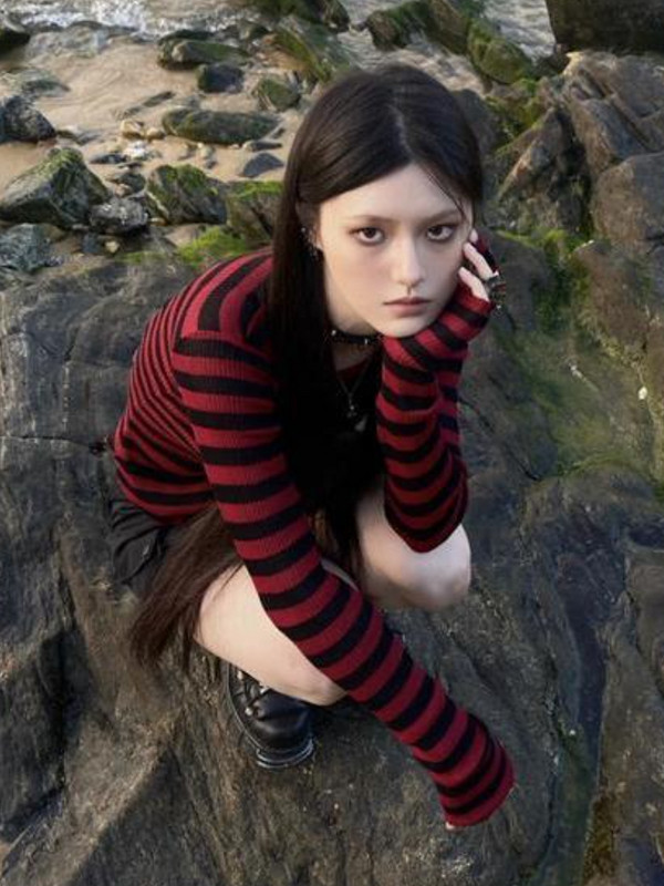 Crveni prugasti puloveri Gotička Y2k odjeća Emo djevojke Asimetrični dugih rukava Harajuku Tanki Kawaii Retro Pull Femme Džemperi Chic