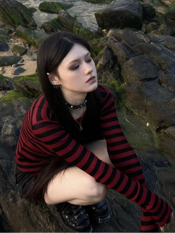 Crveni prugasti puloveri Gotička Y2k odjeća Emo djevojke Asimetrični dugih rukava Harajuku Tanki Kawaii Retro Pull Femme Džemperi Chic