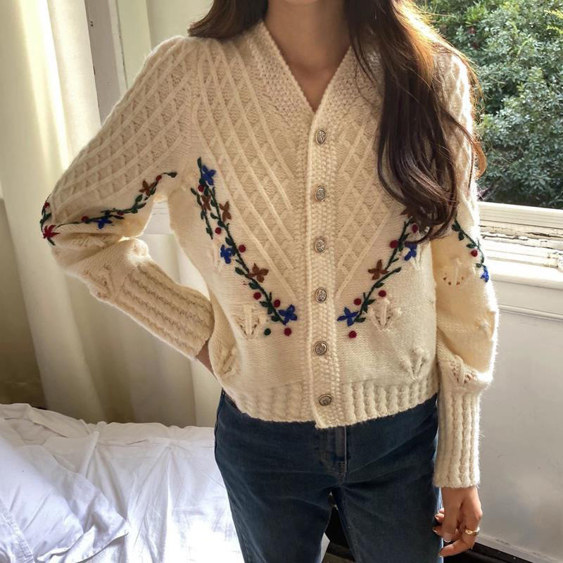 Novi kardigan s cvjetnim vezom, ženski korejski modni vintage pleteni džemper s V izrezom, kaput, žensko slatko pletivo, jesen zima 2023.