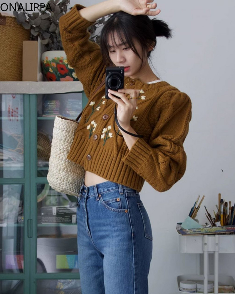 Onalippa Tikand Lilleline kootud kardigan Väikese lõhnaga õrn tuul pikkade varrukatega kardiganid, üherealised kärbitud topid