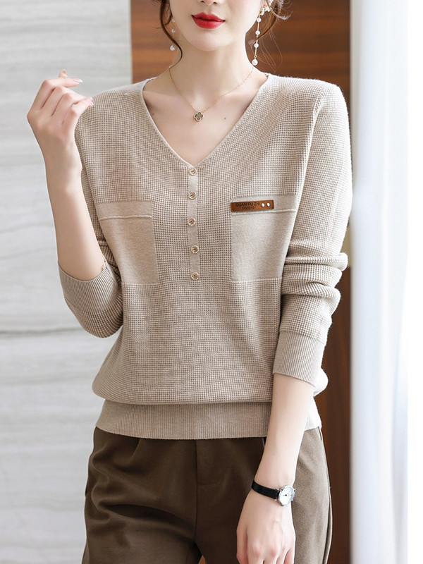 TuangBiang Φθινόπωρο 2023 Διακοσμητική τσέπη με στρας με λαιμόκοψη Χειμερινό χαλαρό κομψό πουλόβερ Κορεατικά γυναικεία πλεκτά μπλουζάκια