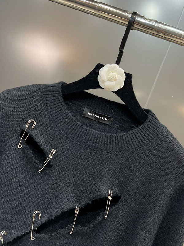 HIGH STREET Νεότερο φθινόπωρο 2023 Φθινόπωρο πουλόβερ σχεδιαστή Γυναικείο πουλόβερ με στρογγυλή λαιμόκοψη Πλεκτό πουλόβερ με σχέδιο καρφίτσας