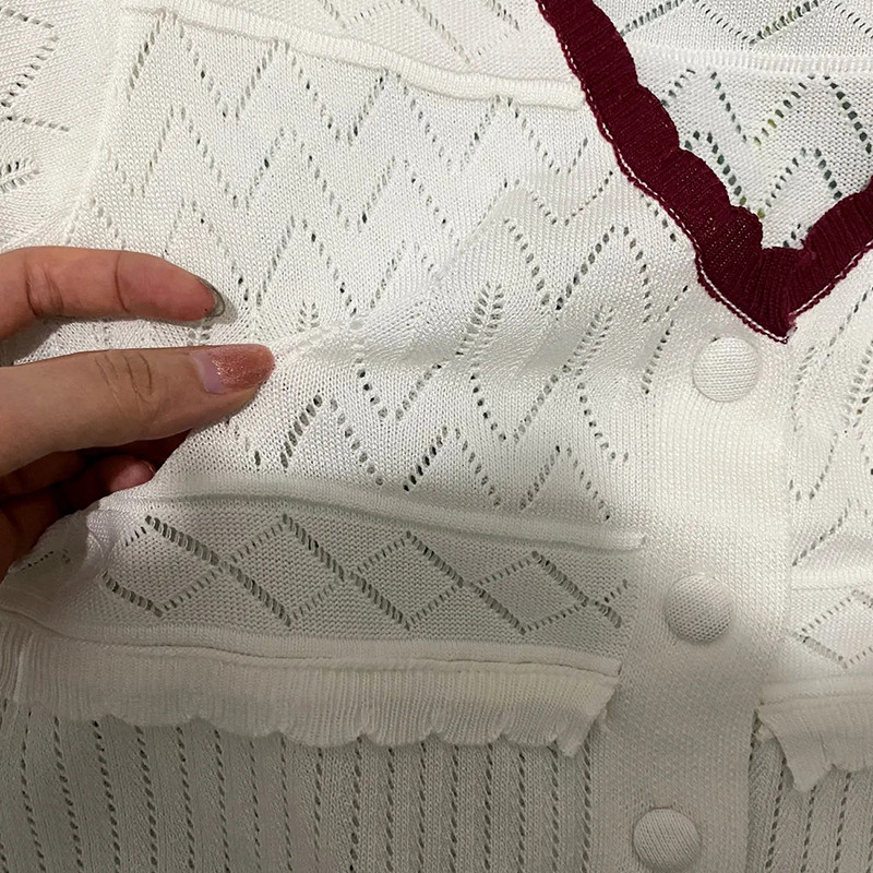 Korejski slatki džemper s jednorednim kopčanjem s V-izrezom Ljetni tanki skraćeni pulover kratkih rukava Ležerni hit u boji