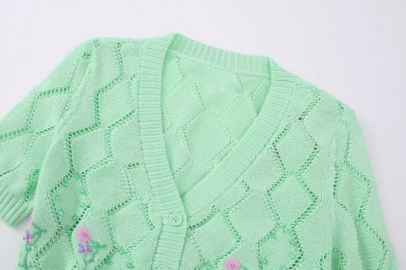 Γυναικεία ζακέτα με κεντημένη πλεκτή 2023 Νέα ρούχα με λουλούδια και χάντρες Camis Modern Lady Light πουλόβερ Crop Top Dresses