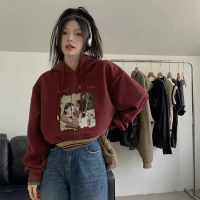 Κοντό στυλ μόδας με κόκκινη κουκούλα με τύπωμα casual γυναικείες κουκούλες αμερικανικές χειμερινές χαλαρές γυναικείες κουκούλες στο δρόμο