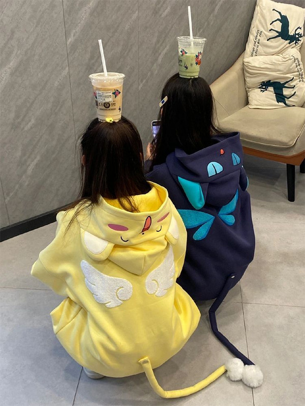 Hoodie Kpop Super zgodne Hoodies u fakultetskom stilu Visokokvalitetne zimske pulovere s dugmadima Slatki i slatki kaput Ženska gornja odjeća