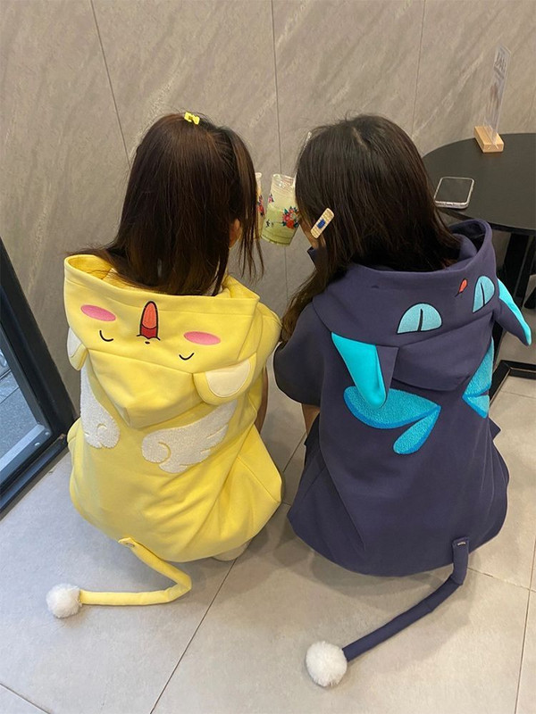 Hoodie Kpop Super zgodne Hoodies u fakultetskom stilu Visokokvalitetne zimske pulovere s dugmadima Slatki i slatki kaput Ženska gornja odjeća