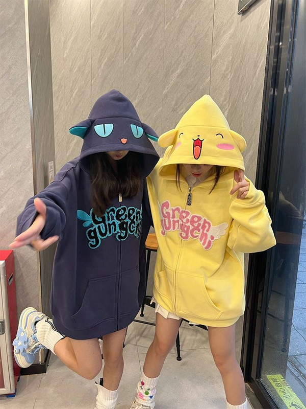 Hoodie Kpop Super zgodne Hoodies u fakultetskom stilu Visokokvalitetne zimske pulovere s dugmadima Slatki i slatki kaput Ženska gornja odjeća