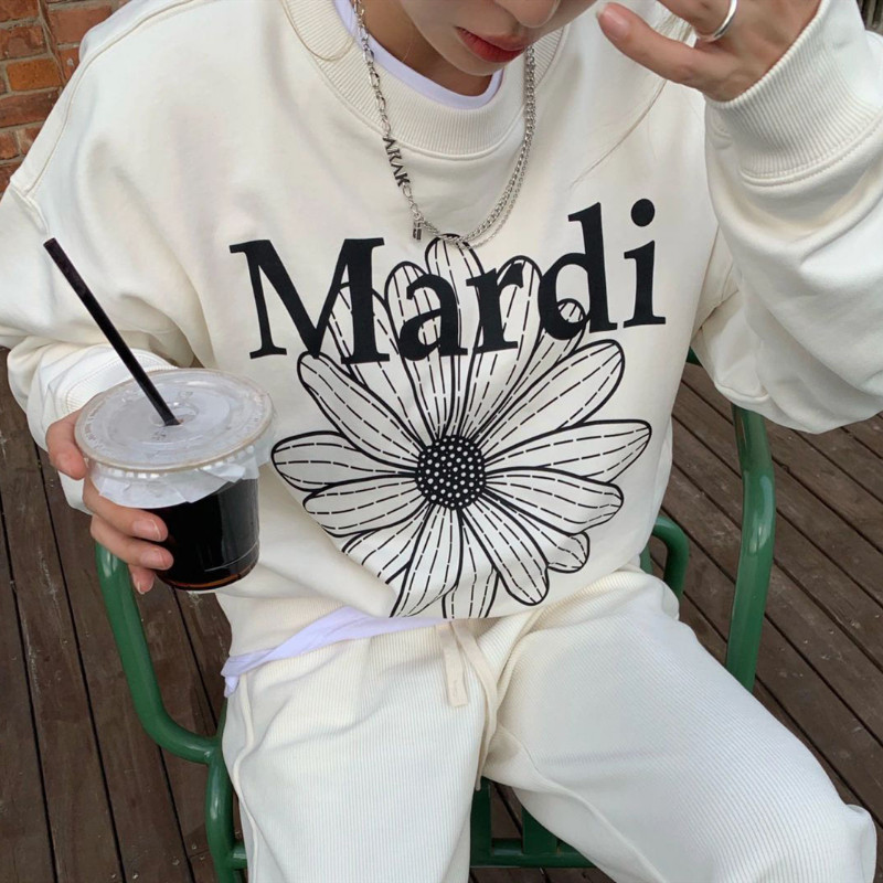 Abrikosų medvilnės korėjietiški stilingi marškinėliai su raidėmis marginti megztiniai, moteriški, moteriški, madingi gatvės drabužiai, megztiniai, žieminiai, laisvi, kasdieniai