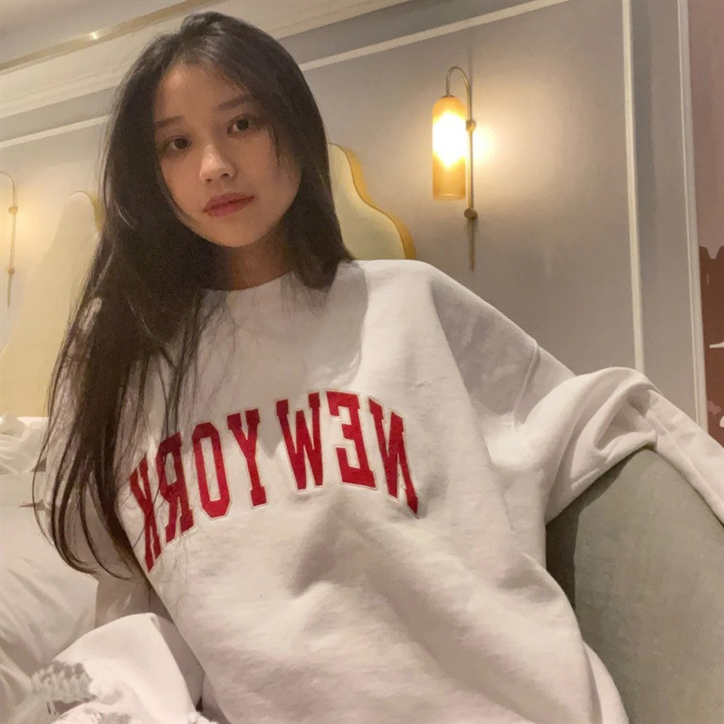 Βαμβακερό ρετρό γυναικείο πουλόβερ 2022 Νέα λεπτή τομή Κοντή στρογγυλή λαιμόκοψη χαλαρή κορεατική έκδοση Μακρυμάνικο Lazy Style Top HWA083