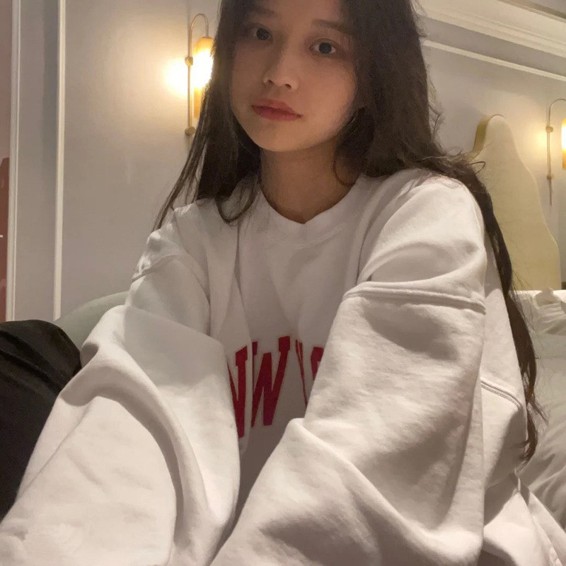 Βαμβακερό ρετρό γυναικείο πουλόβερ 2022 Νέα λεπτή τομή Κοντή στρογγυλή λαιμόκοψη χαλαρή κορεατική έκδοση Μακρυμάνικο Lazy Style Top HWA083