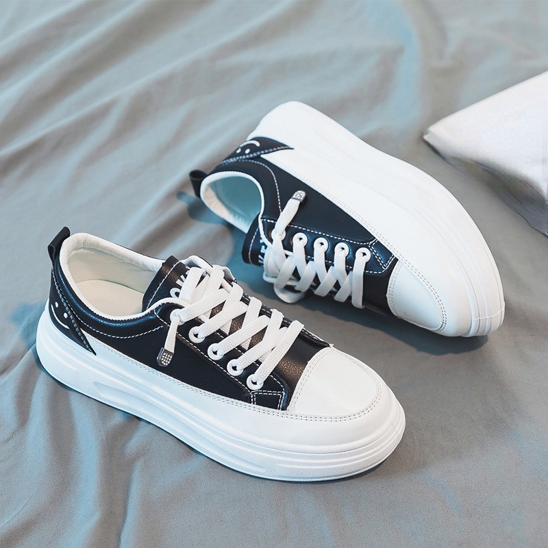 Kevadised tossud naeratavad naiste valged paksu tallaga kingad mood vabaaja tennisetreenerid suvised noored tüdrukud üliõpilasjalatsid