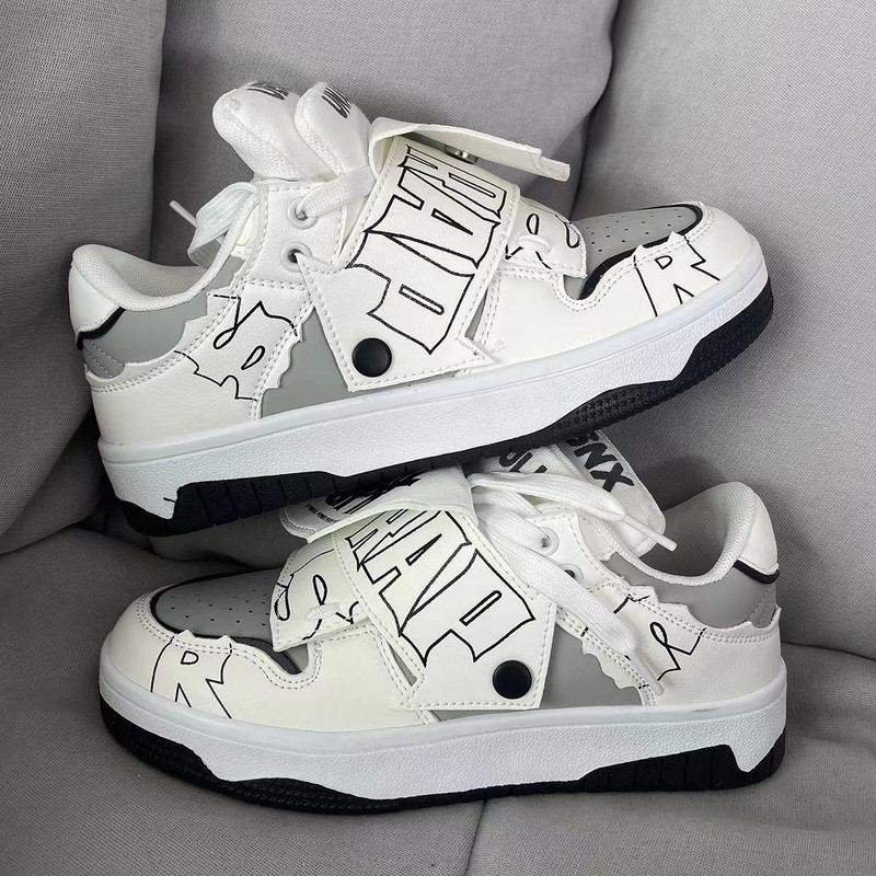 Férfi cipő új légáteresztő fűzős futócipő koreai változat sokoldalú alkalmi cipő kopásálló sportcipő deszkacipő