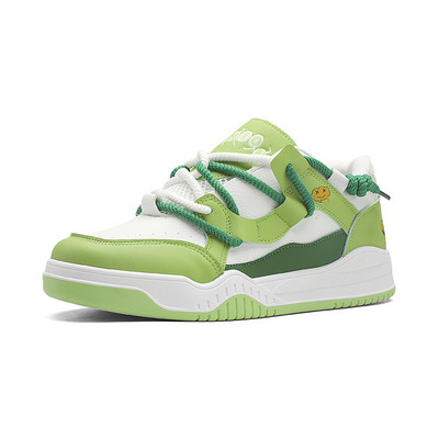 Harajuku rohelised rulajalatsid meestele Nahast meeste vabaaja tossud koos platvormiga Mood mugavad meeste rulajalatsid