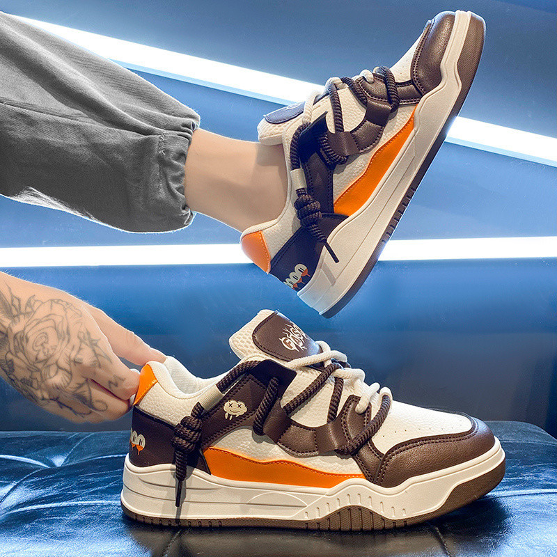 Harajuku rohelised rulajalatsid meestele Nahast meeste vabaaja tossud koos platvormiga Mood mugavad meeste rulajalatsid