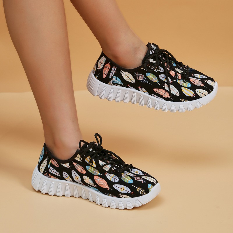 Γυναικεία αθλητικά παπούτσια με χαμηλό τακούνι από βαμβακερό ύφασμα 2023 Hot Sale Ανοιξιάτικη/Φθινοπωρινή με κορδόνια Εκτύπωση Μικτών χρωμάτων Γυναικεία παπούτσια Vulcanize