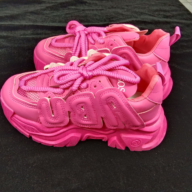 Rudeniniai stambūs sportiniai bateliai, platforma, kvėpuojantis storu padu, sportiniai batai moterims, suvarstomi madingi lauke vaikštantys moteriški laisvalaikio batai