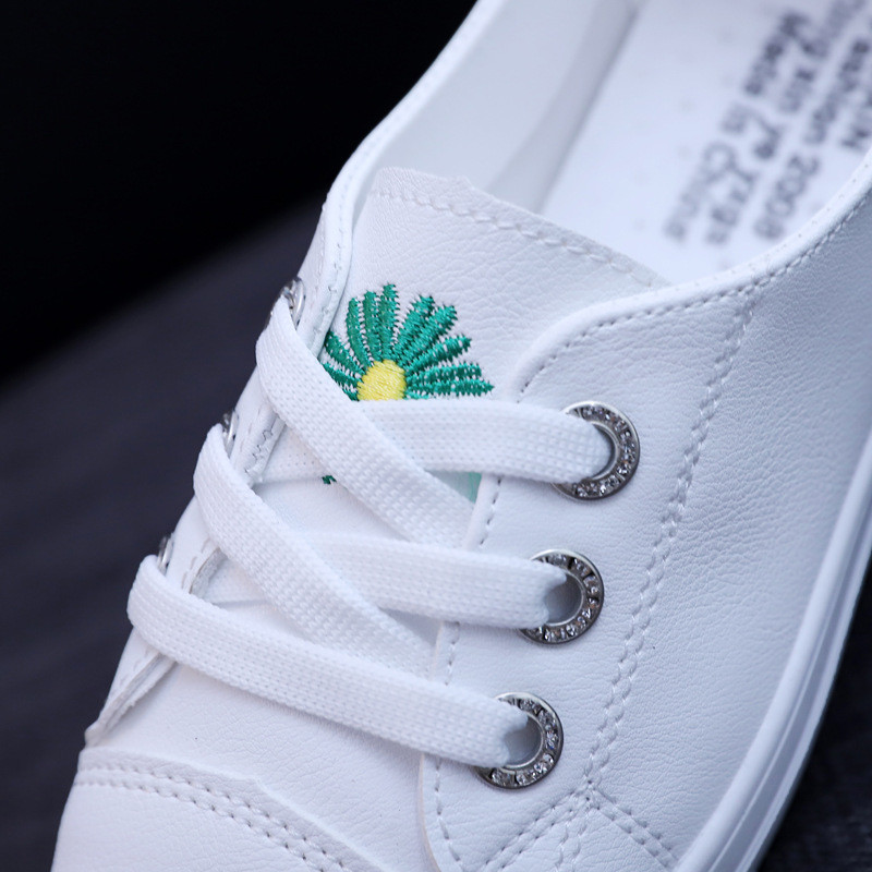 2023 Άνοιξη και Καλοκαίρι Shallow Mouth Λευκά γυναικεία παπούτσια Lazy Sneakers Νέα Ανοιξιάτικα, όλα ταίρι, Flat παπούτσια με ένα πεντάλ Zapatos Mujer