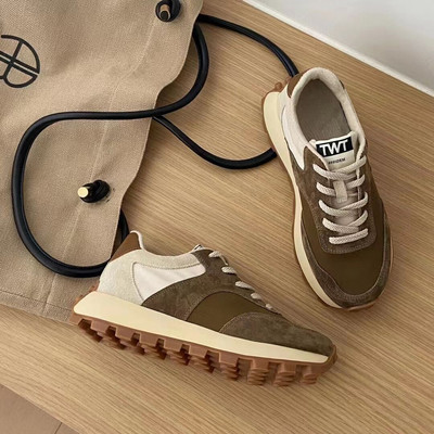 Divatos női tornacipők 2023 tavasz Új luxus alkalmi csúszásmentes platformcipő Klasszikus gumicipő Teniszcipők Ingyenes szállítás