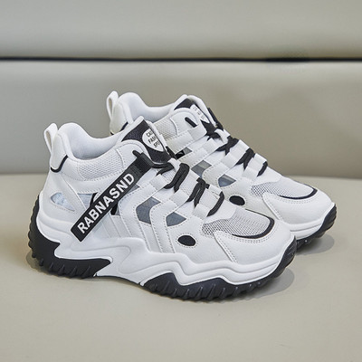 2023-as nyári légáteresztő diáksportcipők Új, magas felső üreges Daddy cipők Női alkalmi magasító cipők