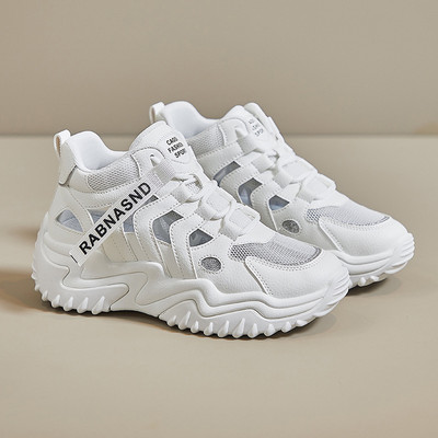 2023-as nyári légáteresztő diáksportcipők Új, magas felső üreges Daddy cipők Női alkalmi magasító cipők