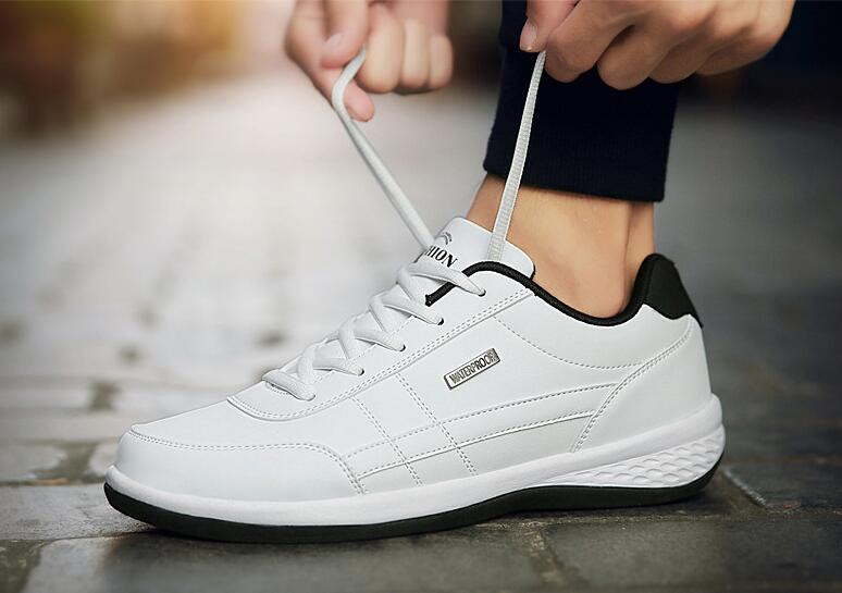 Νέα ανδρικά αθλητικά παπούτσια ελαφριά casual μόδα μαλακή σόλα υπαίθρια σπορ μεγάλο μέγεθος 45 46 λευκά Ανδρικά παπούτσια Vulcanized