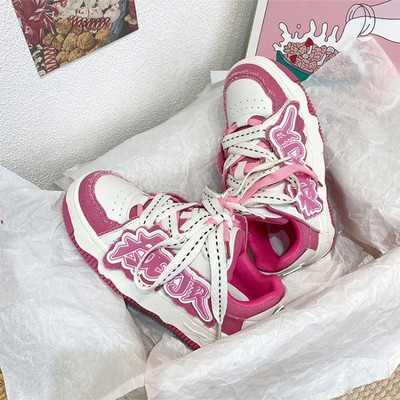 Κορεάτικα πάνινα παπούτσια νέας μόδας Pu δερμάτινα συνονθύλευμα Y2k Γυναικεία αθλητικά παπούτσια γράμματα Decal Παπούτσια για ζευγάρια Χοντρά τακούνια Ευέλικτο αθλητικό παπούτσι