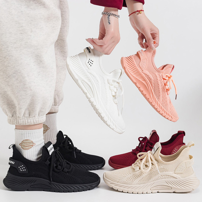 Άνοιξη Γυναικεία Fly Weave Mesh αναπνεύσιμα αθλητικά παπούτσια 2023 Νέα ίσια casual λευκά αθλητικά παπούτσια παντός τύπου Γυναικεία παπούτσια για τρέξιμο εξωτερικού χώρου