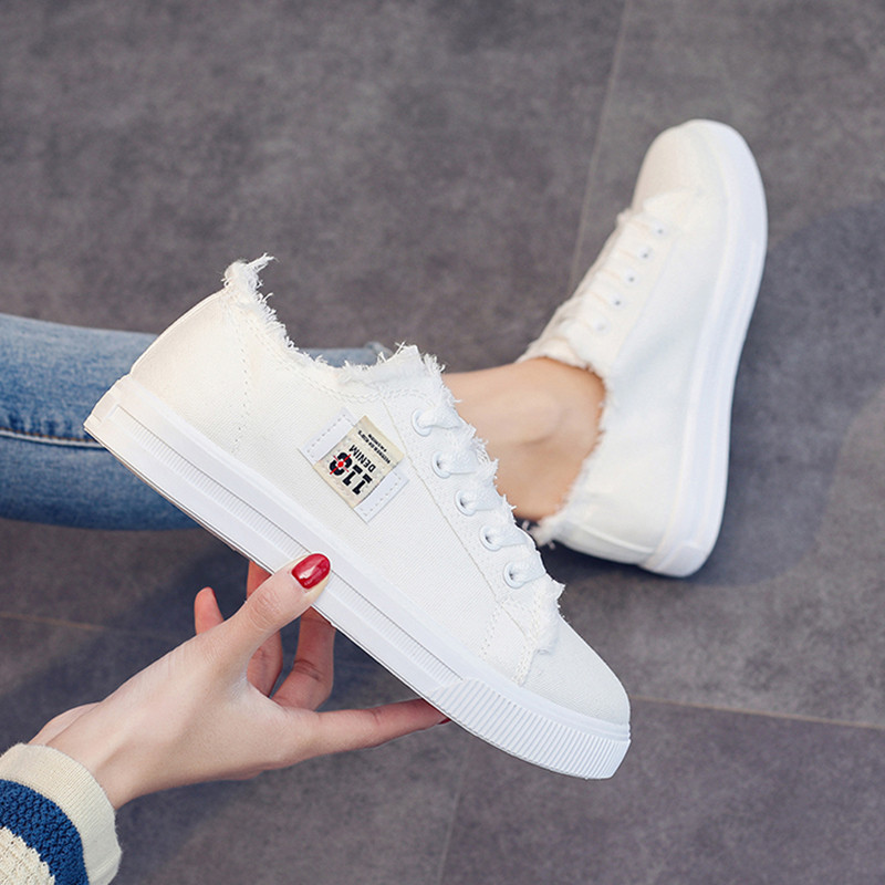 Fehér vászoncipő Légáteresztő lányok hétköznapi tornacipők 2023 Klasszikus fűzős farmer tornacipő női