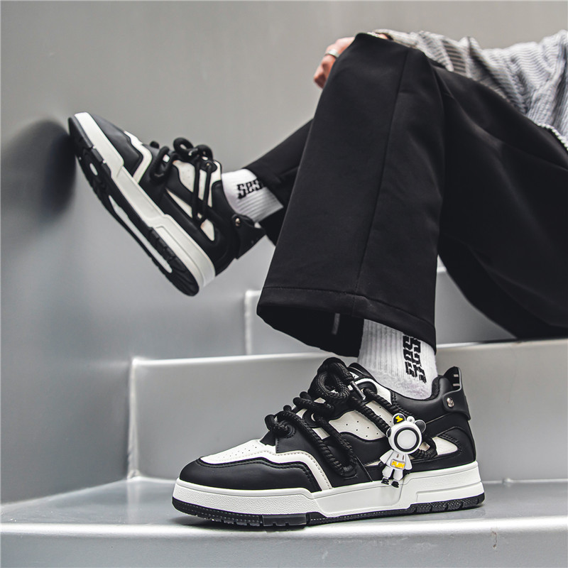 Επώνυμα ανδρικά παπούτσια Skateboard Αθλητικά πάνινα παπούτσια σχεδιαστών κινουμένων σχεδίων για άντρες Άνετα αθλητικά παπούτσια με χαμηλό τοπ Ανδρικά Zapatillas Hombres 2023